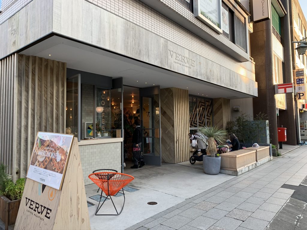 カフェ　VERVE
