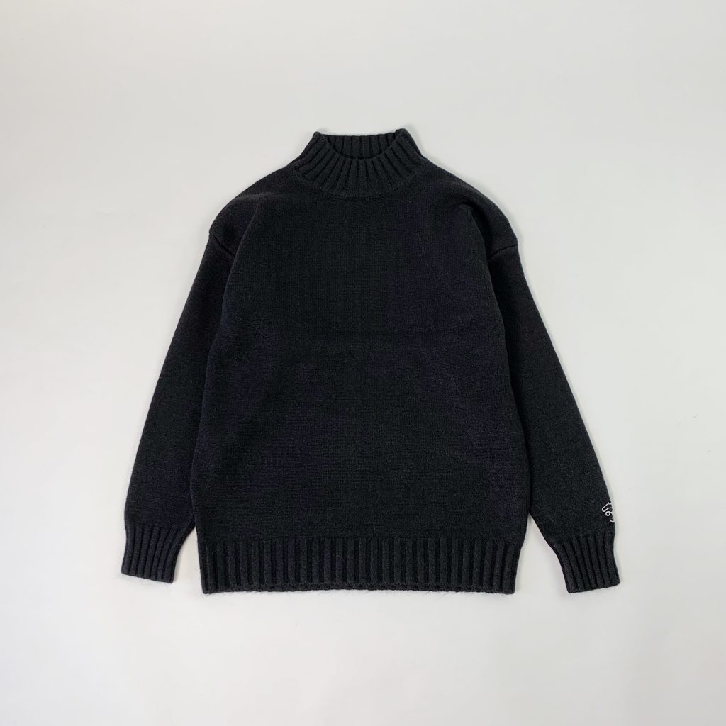 ボトルネックニット　カシミヤ　ブラック