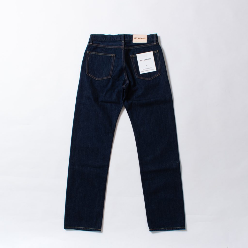 新江の島水族館 デニム 着用