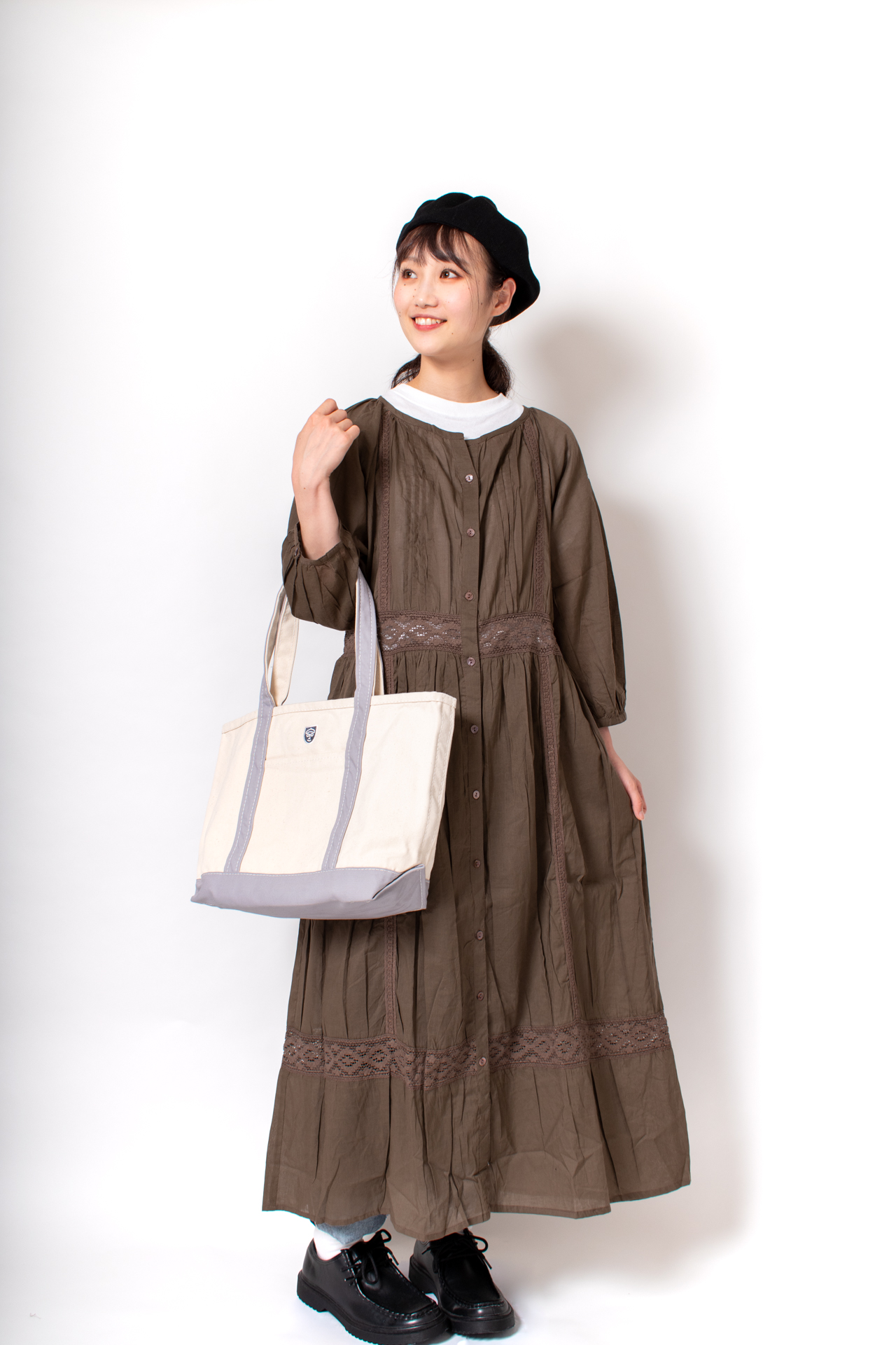 横浜高島屋　限定アイテム　トートバッグ　厚手　刺繍　KEY MEMORY　キーメモリー　ロゴ　コーディネート　レディース