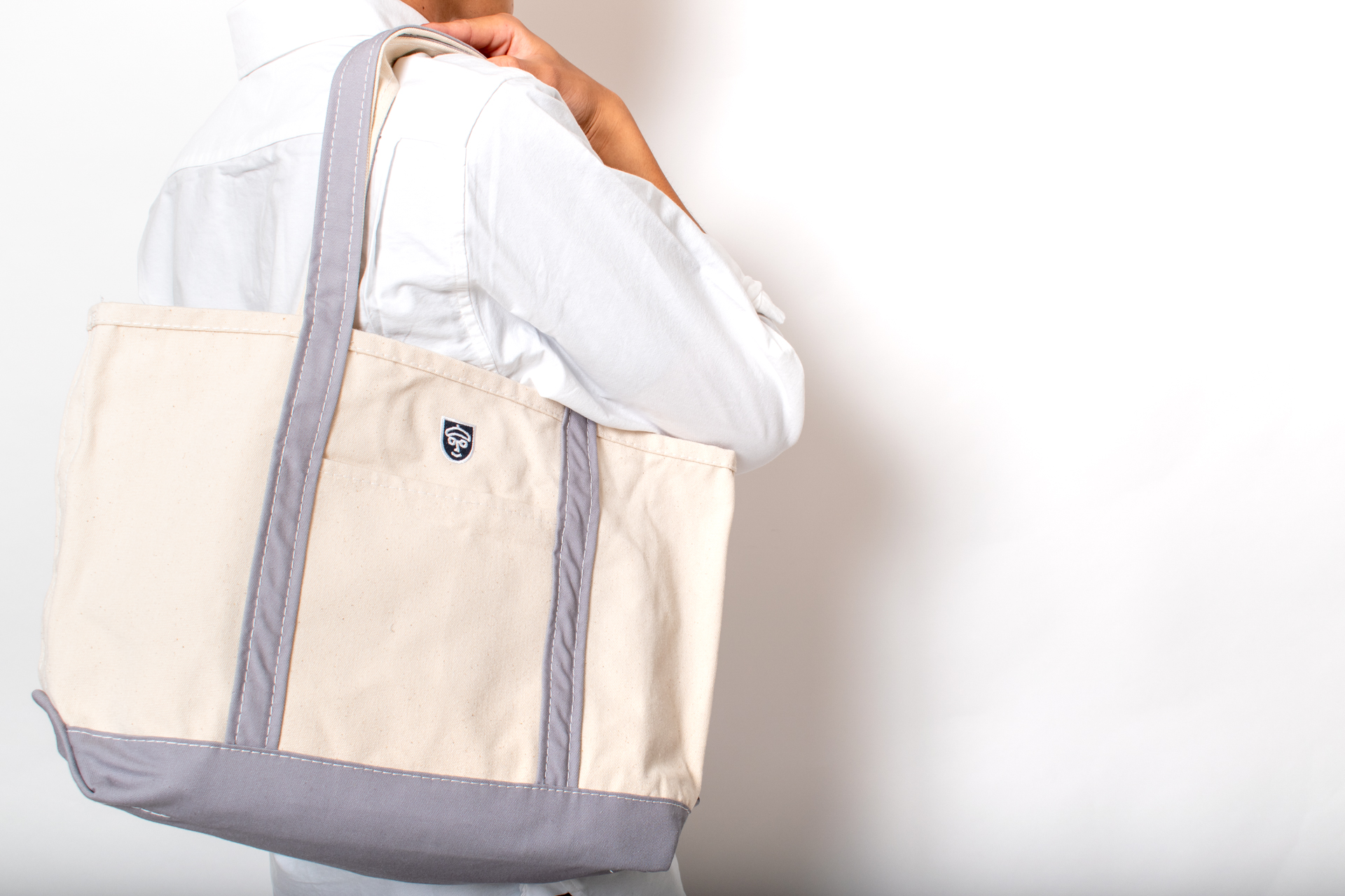 横浜高島屋　限定アイテム　トートバッグ　厚手　刺繍　KEY MEMORY　キーメモリー　ロゴ　コーディネート　メンズ