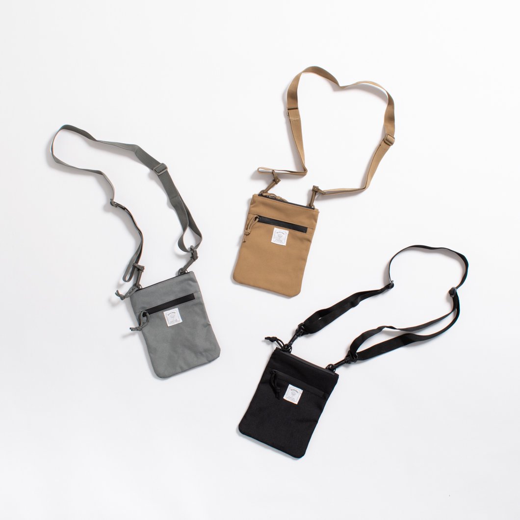 小さめサコッシュ　ミニサコッシュ