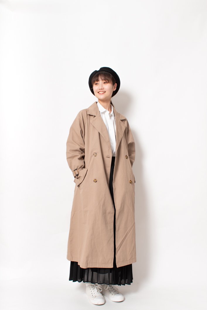 トレンチコート　レディースコーデ　秋コート