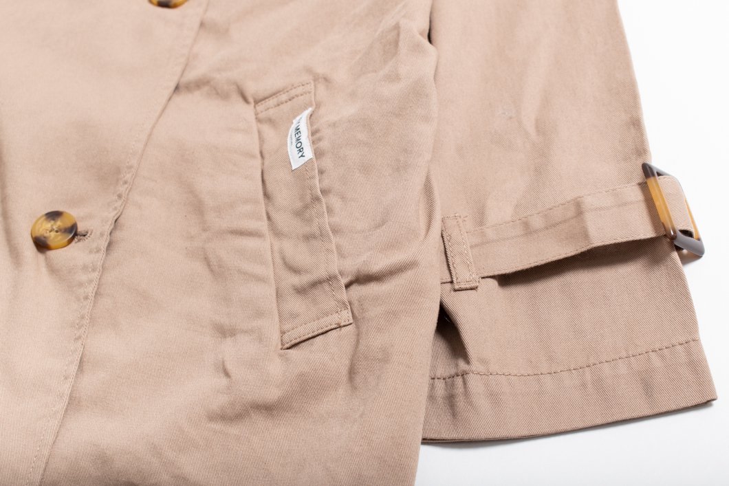 トレンチコート　レディースコーデ　秋コート