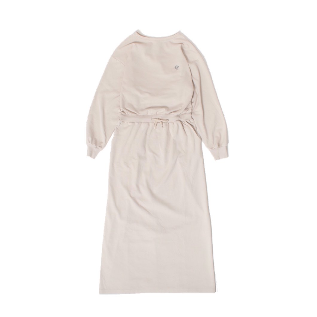 ワンピース　春コーデ　秋コーデ