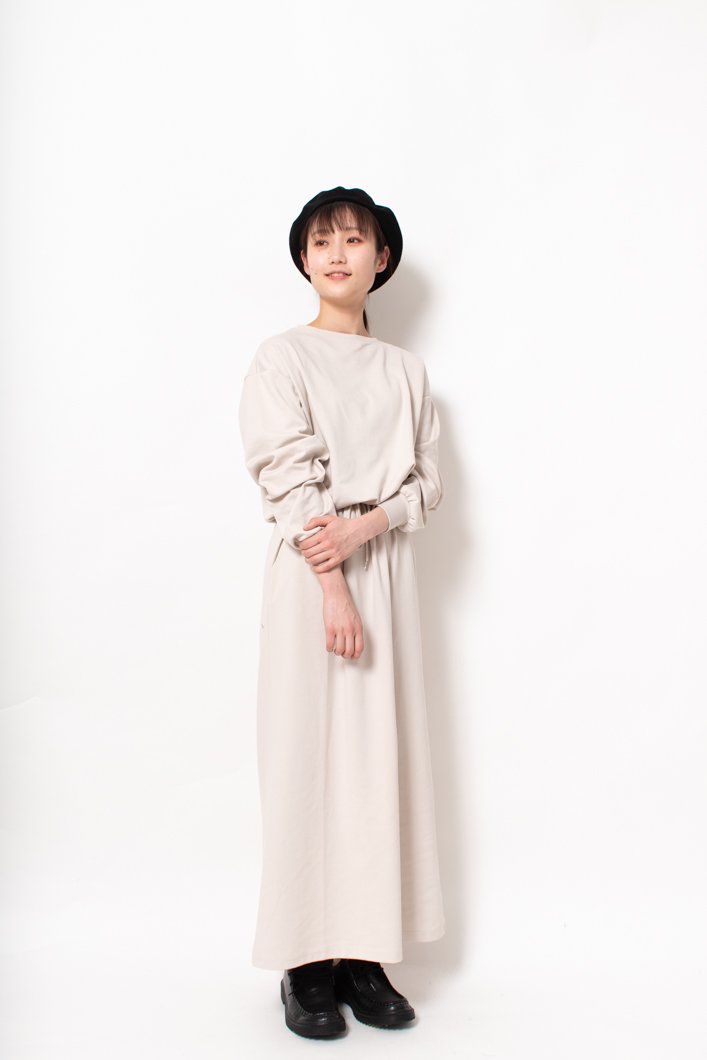 ワンピース　春コーデ　秋コーデ