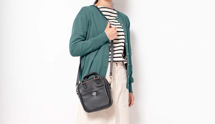 ショルダーバッグ